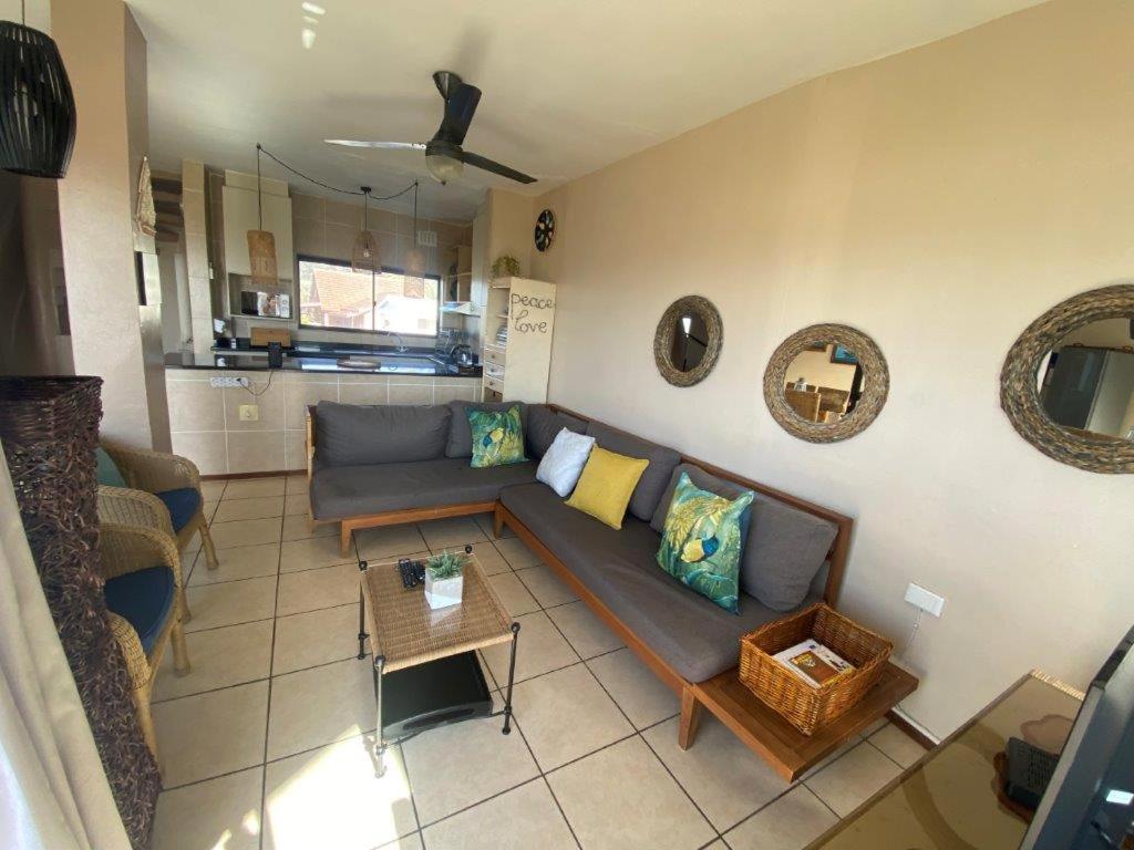 Umdloti Cabanas 32 Triplex Buitenkant foto