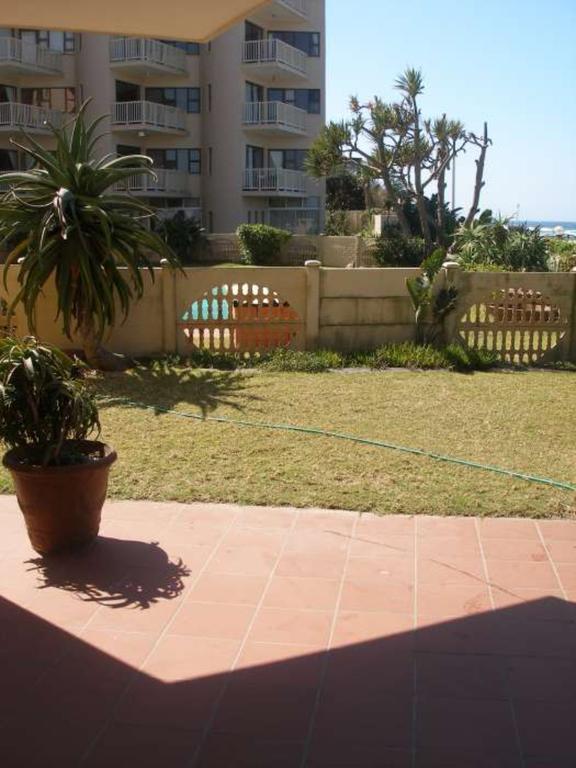 Umdloti Cabanas 32 Triplex Buitenkant foto